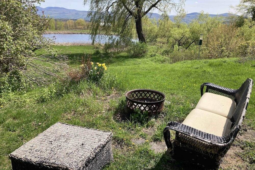 Photo of Outdoor in Oak Hill