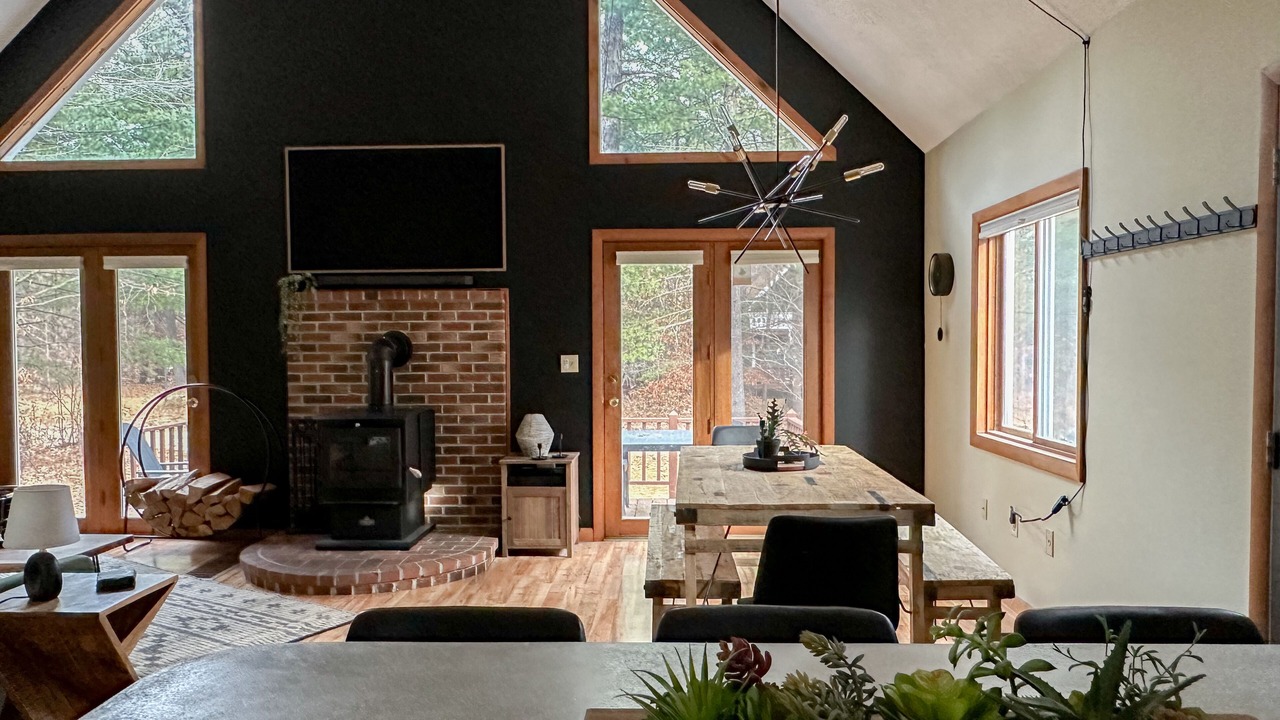 Photo of Livingroom in Silver Lake