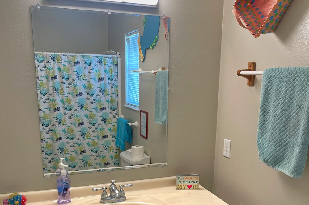 Photo of Bathroom in Surfside Beach