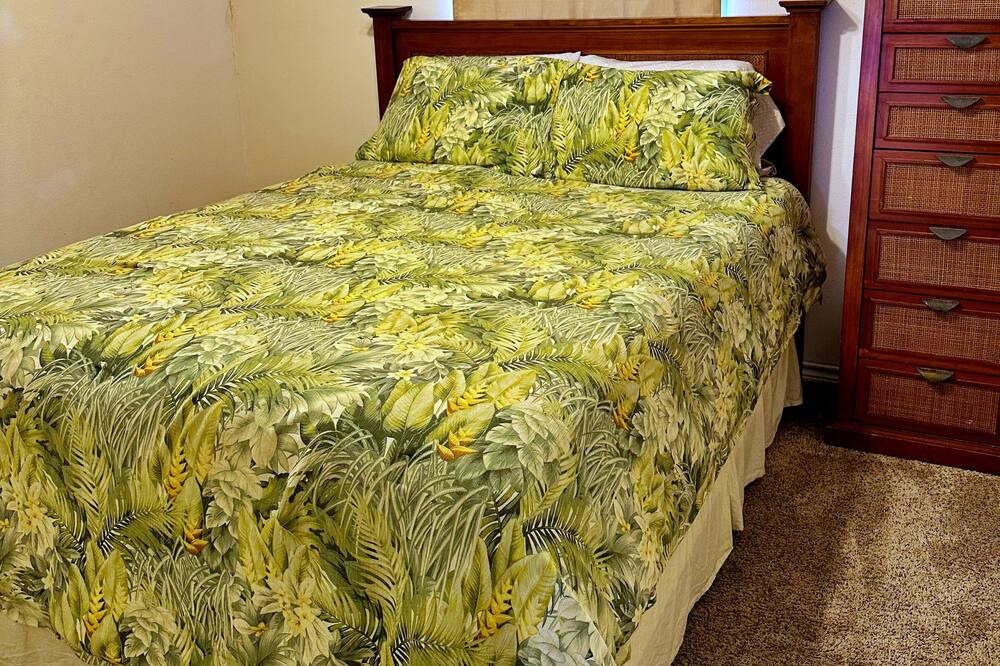 Photo of Bedroom in Surfside Beach