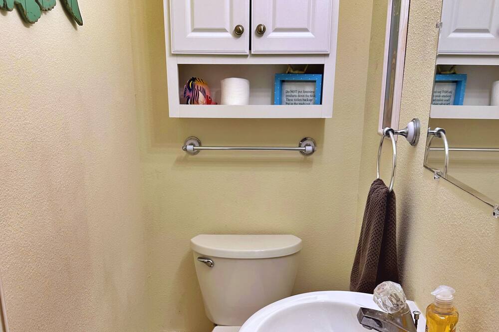 Photo of Bathroom in Surfside Beach