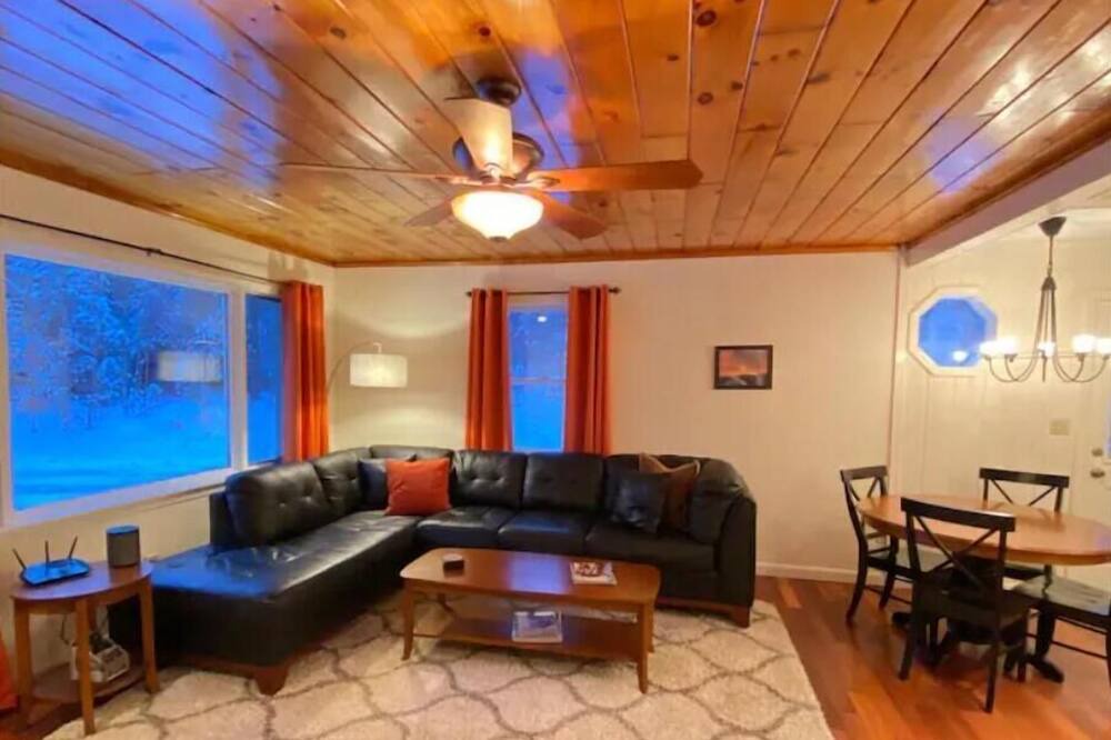 Photo of Livingroom in Sugar Hill