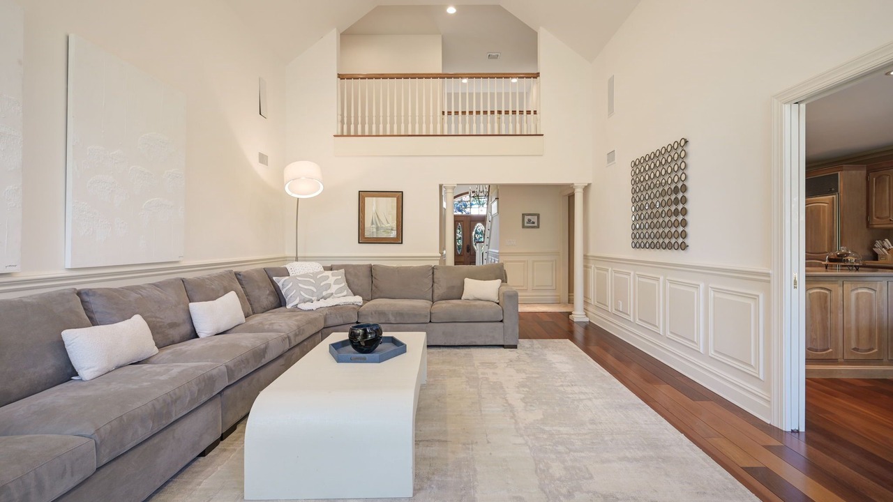 Photo of Livingroom in Greenport West
