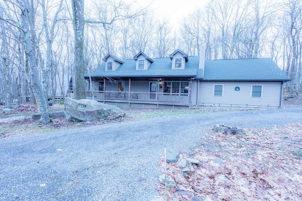 Photo of Outdoor in Alpine Lake