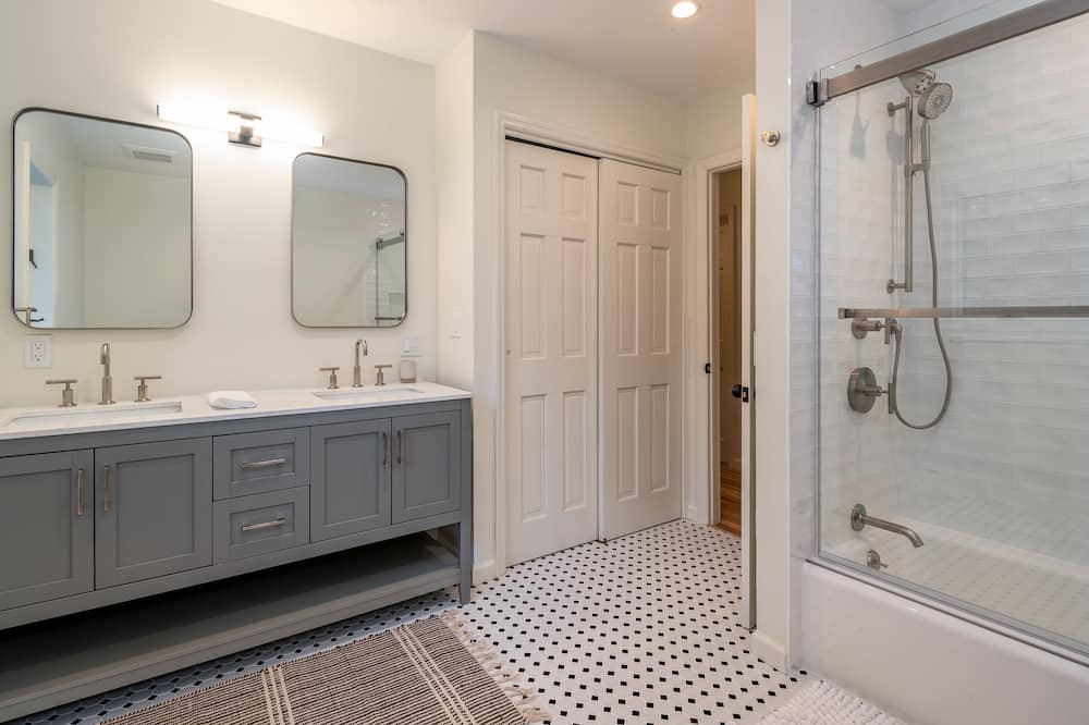 Photo of Bathroom in South Salem