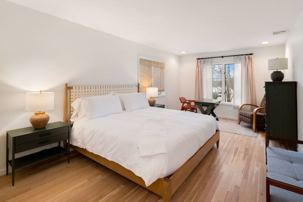 Photo of Bedroom in South Salem
