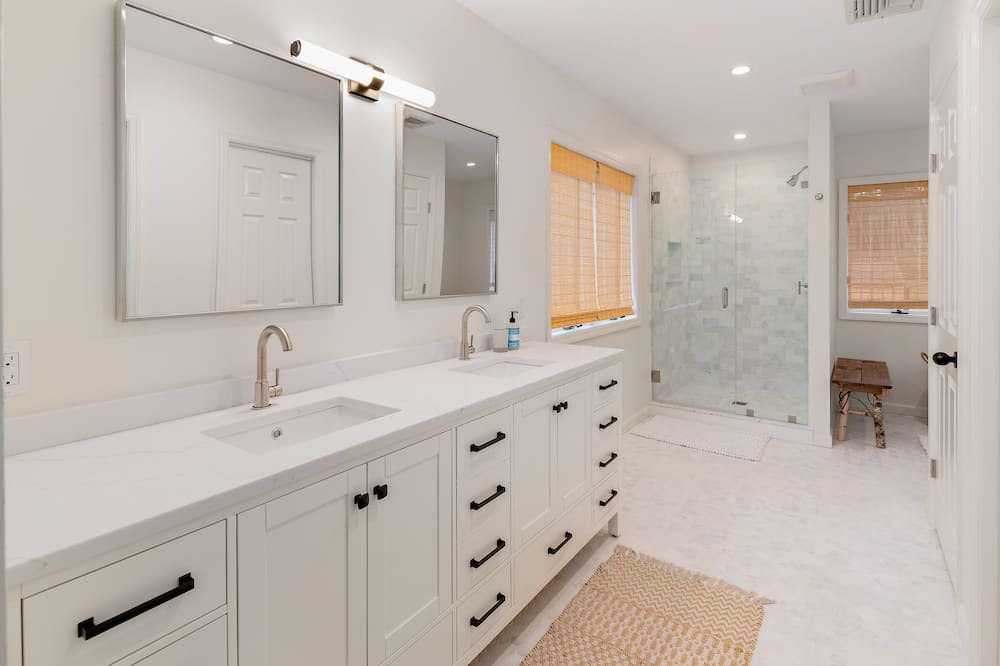 Photo of Bathroom in South Salem
