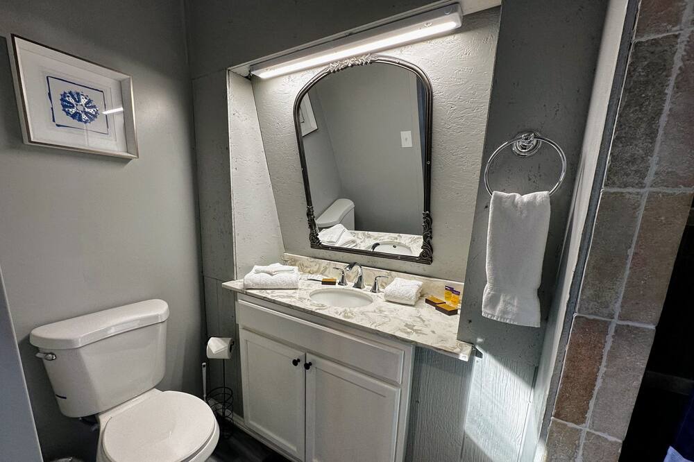 Photo of Bathroom in Bethlehem