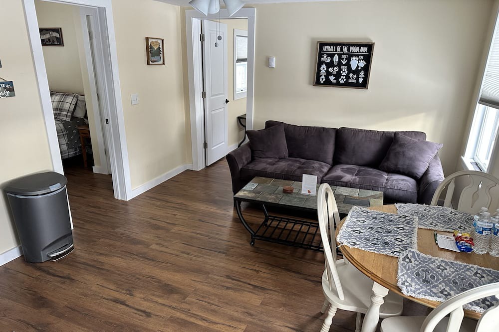 Photo of Livingroom in Schroon Lake
