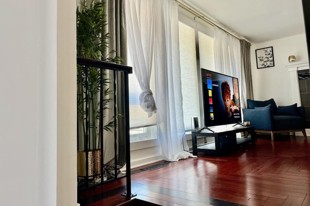 Photo of Livingroom in North Creek
