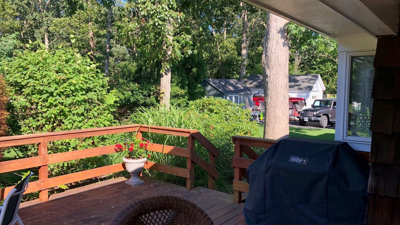 Photo of Patio Balcony in East Quogue