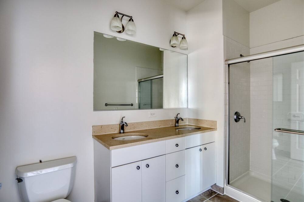 Photo of Bathroom in Hoboken