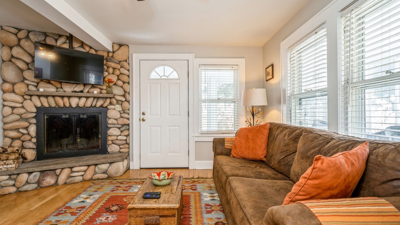 Photo of Livingroom in Warwick