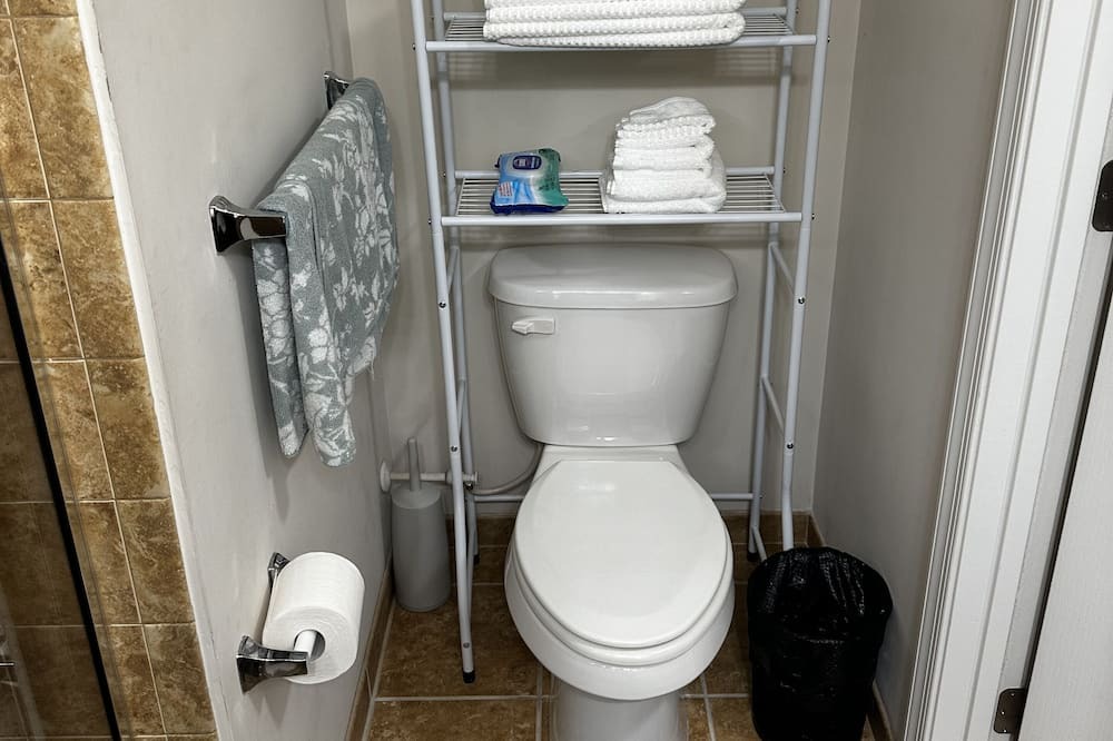 Photo of Bathroom in Largo