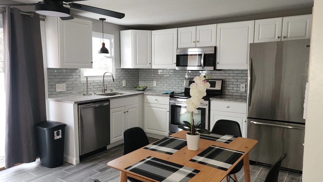 Photo of Kitchen in Methuen