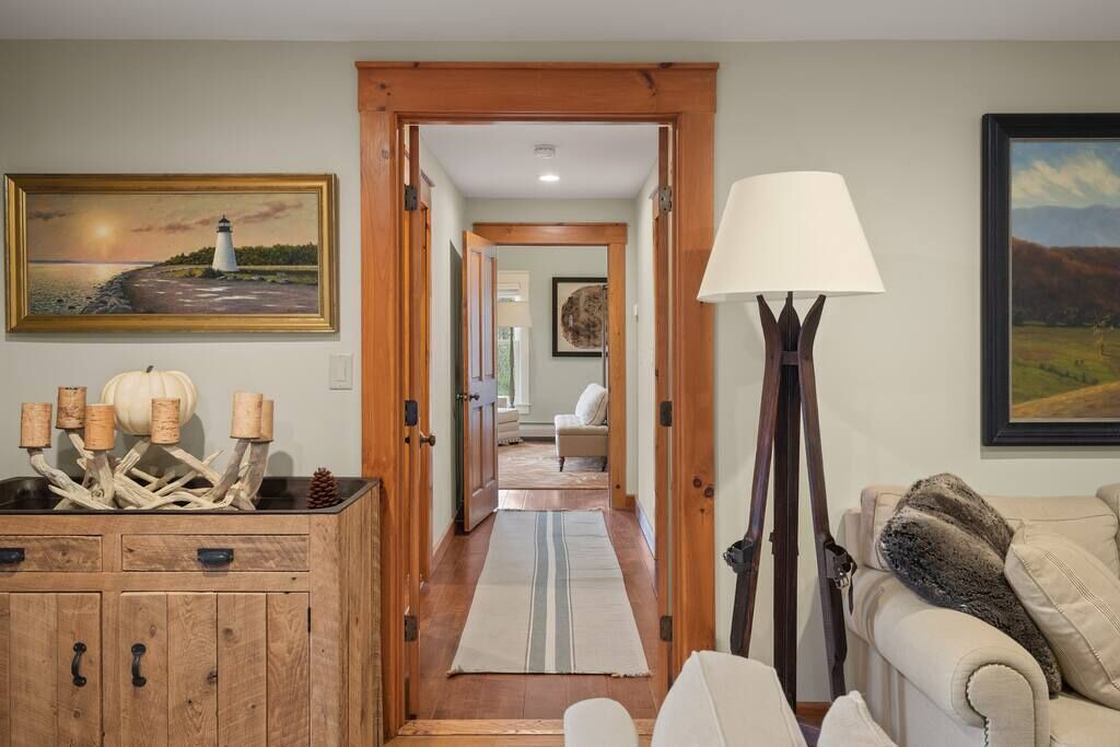 Photo of Livingroom in East Dover