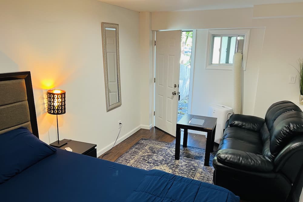 Photo of Bedroom in Farmingville