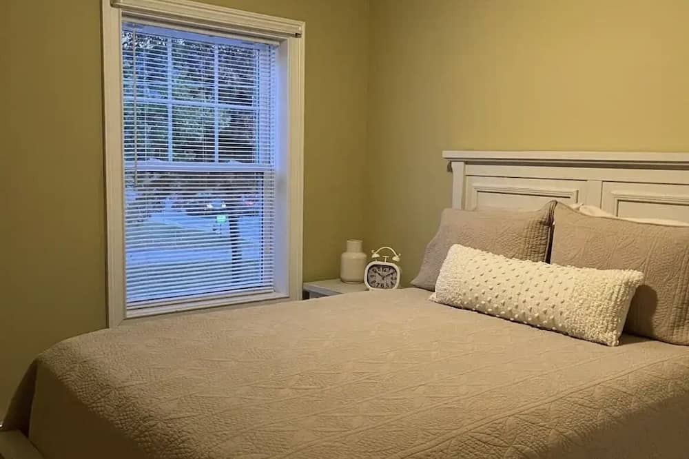 Photo of Bedroom in Gorham