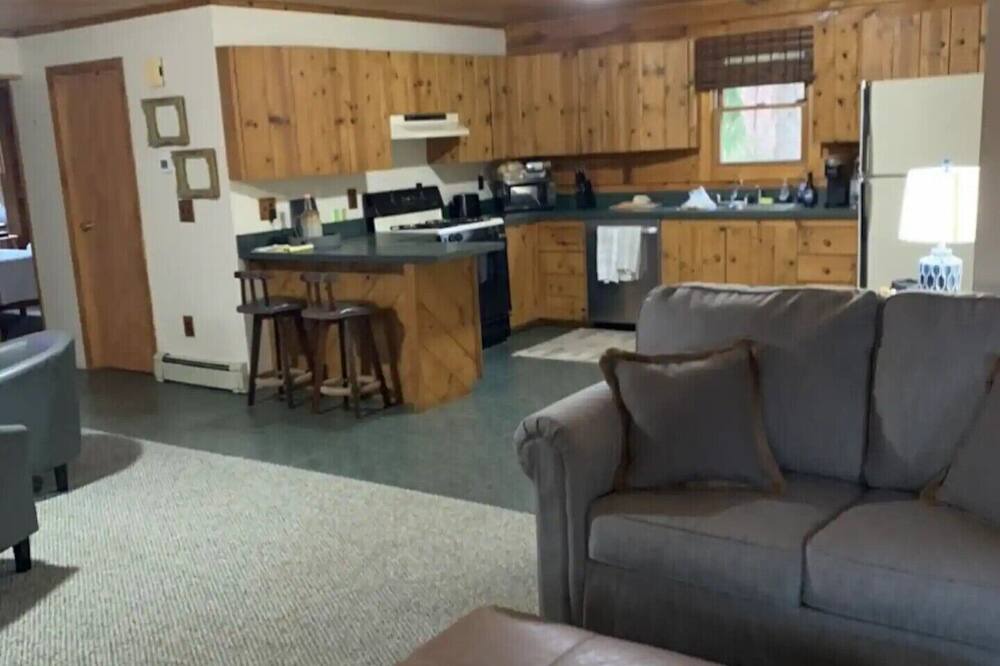 Photo of Livingroom in Jamestown