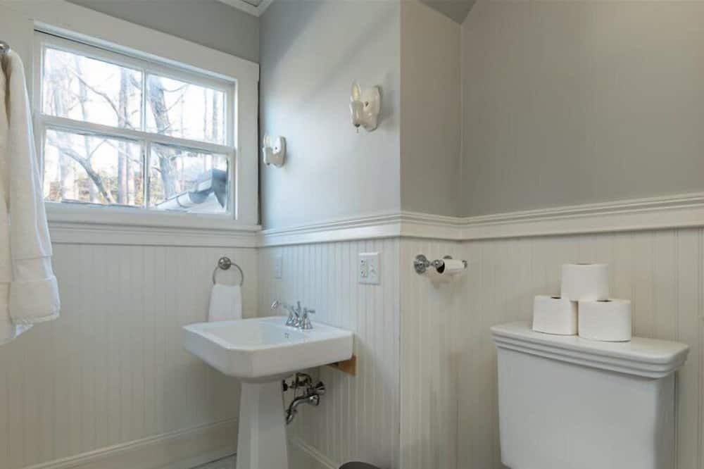 Photo of Bathroom in Springfield