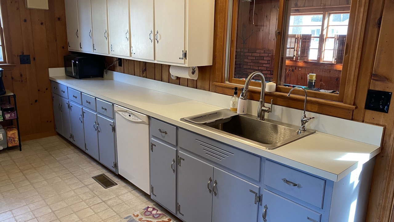 Photo of Kitchen in Sunapee