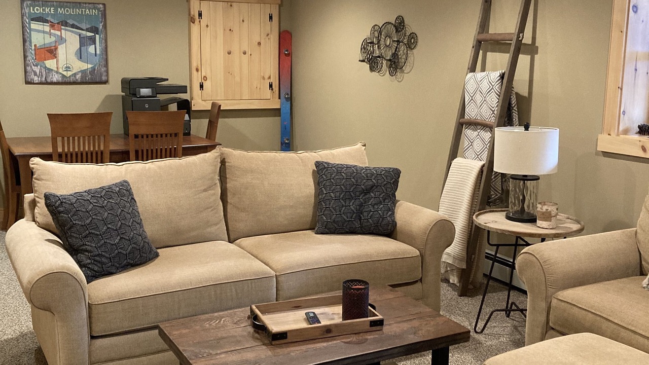 Photo of Livingroom in Bethel