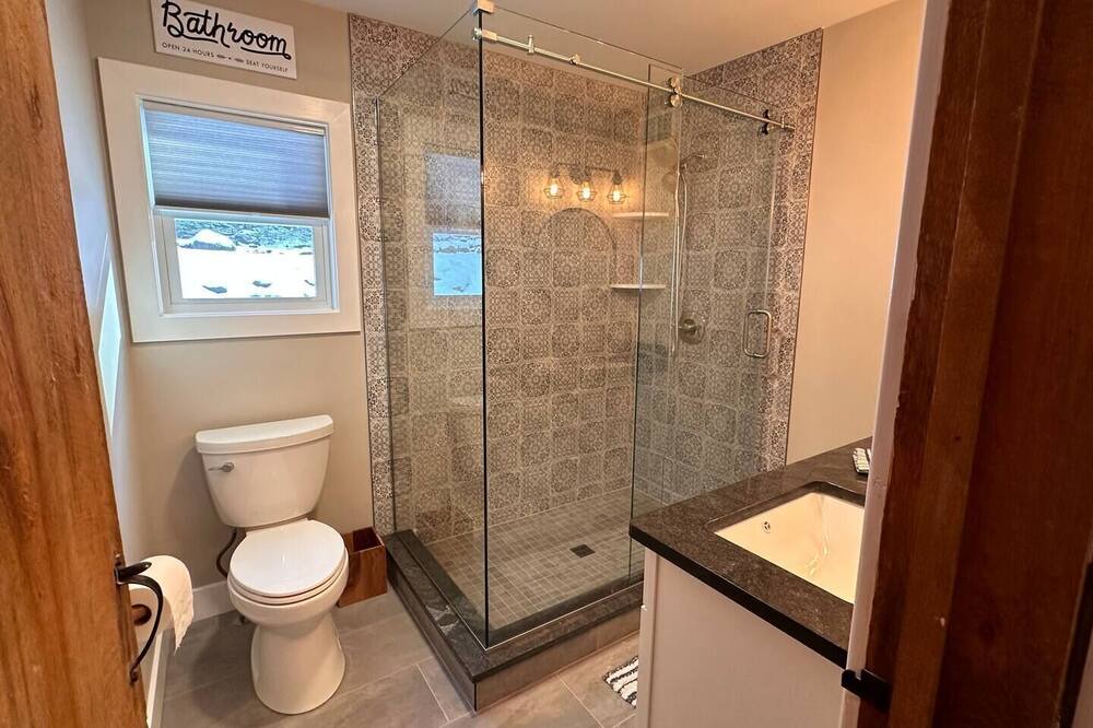 Photo of Bathroom in Lake Luzerne