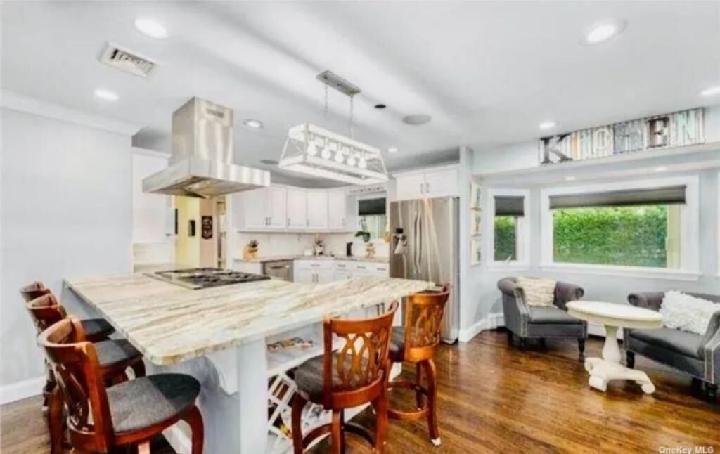 Photo of Kitchen in Dix Hills