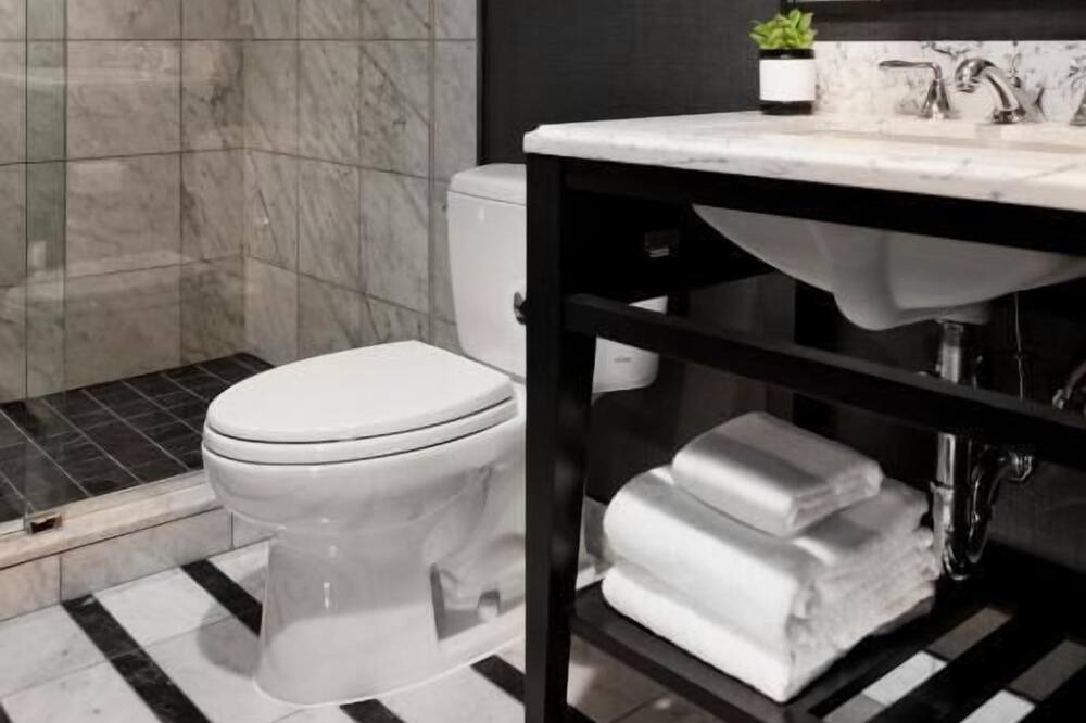 Photo of Bathroom in Logan Circle