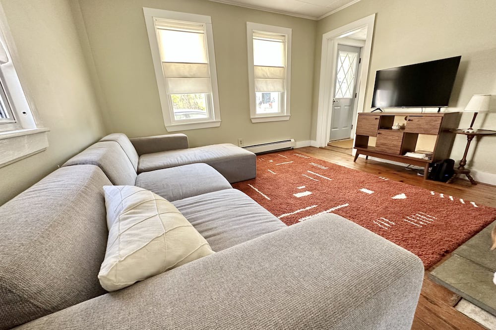 Photo of Livingroom in Kezar Falls