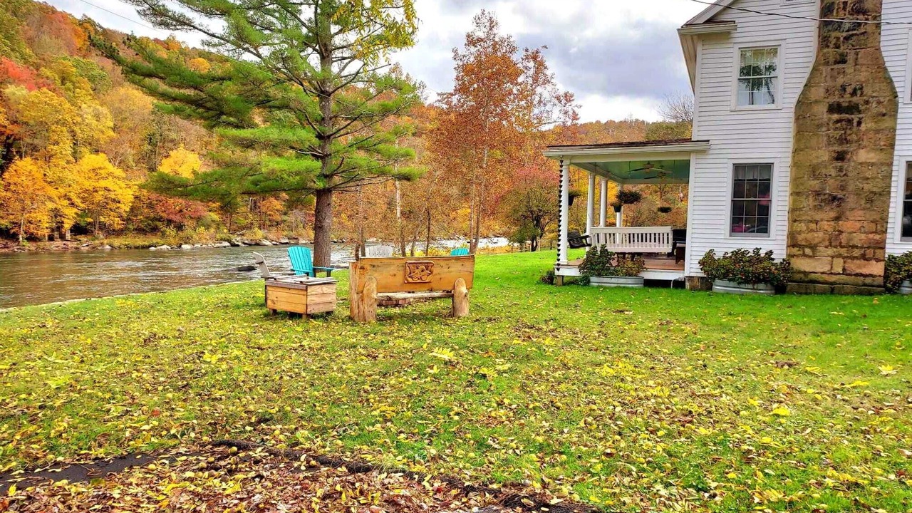 Photo of Outdoor in Moatsville