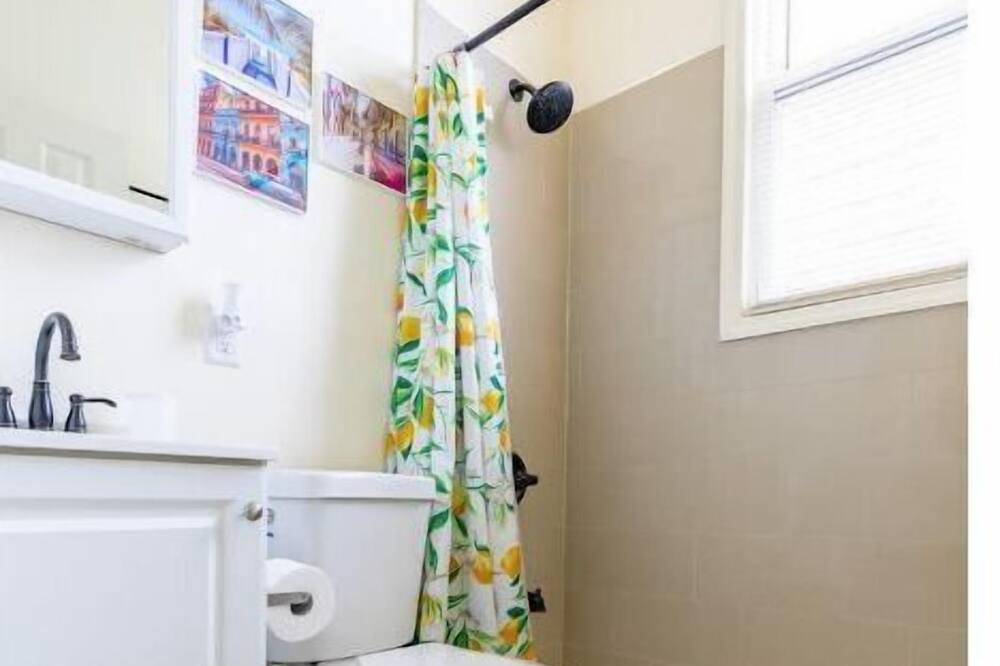 Photo of Bathroom in West New York