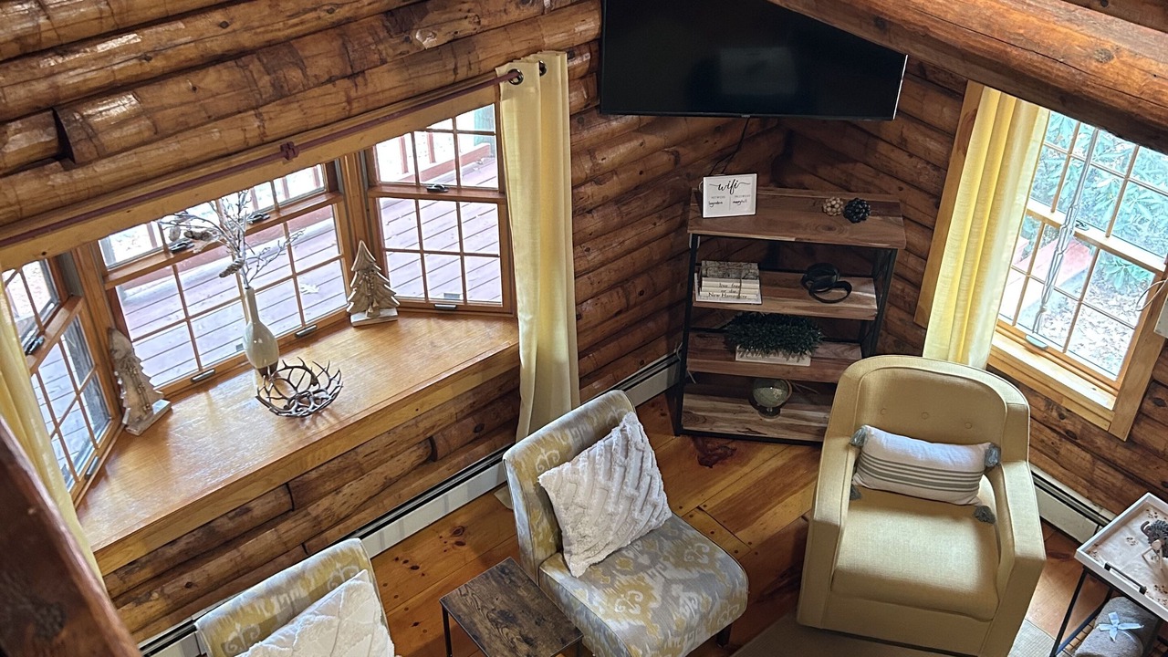Photo of Livingroom in Alton Bay