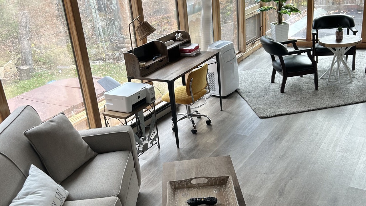 Photo of Livingroom in Alton Bay
