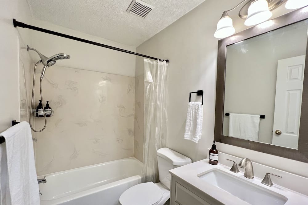 Photo of Bathroom in Easton