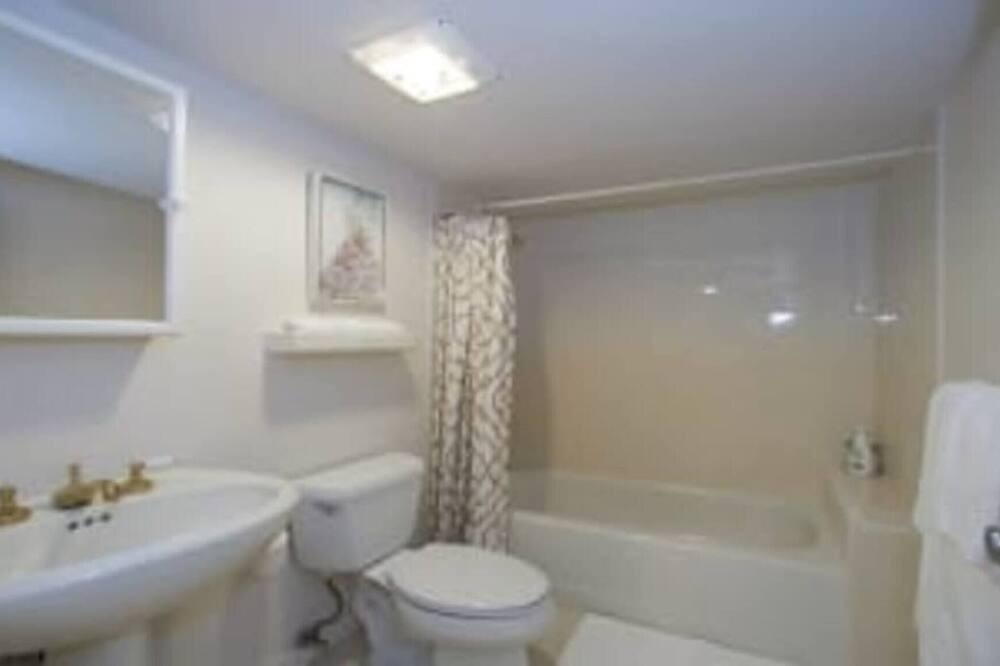 Photo of Bathroom in Remsenburg
