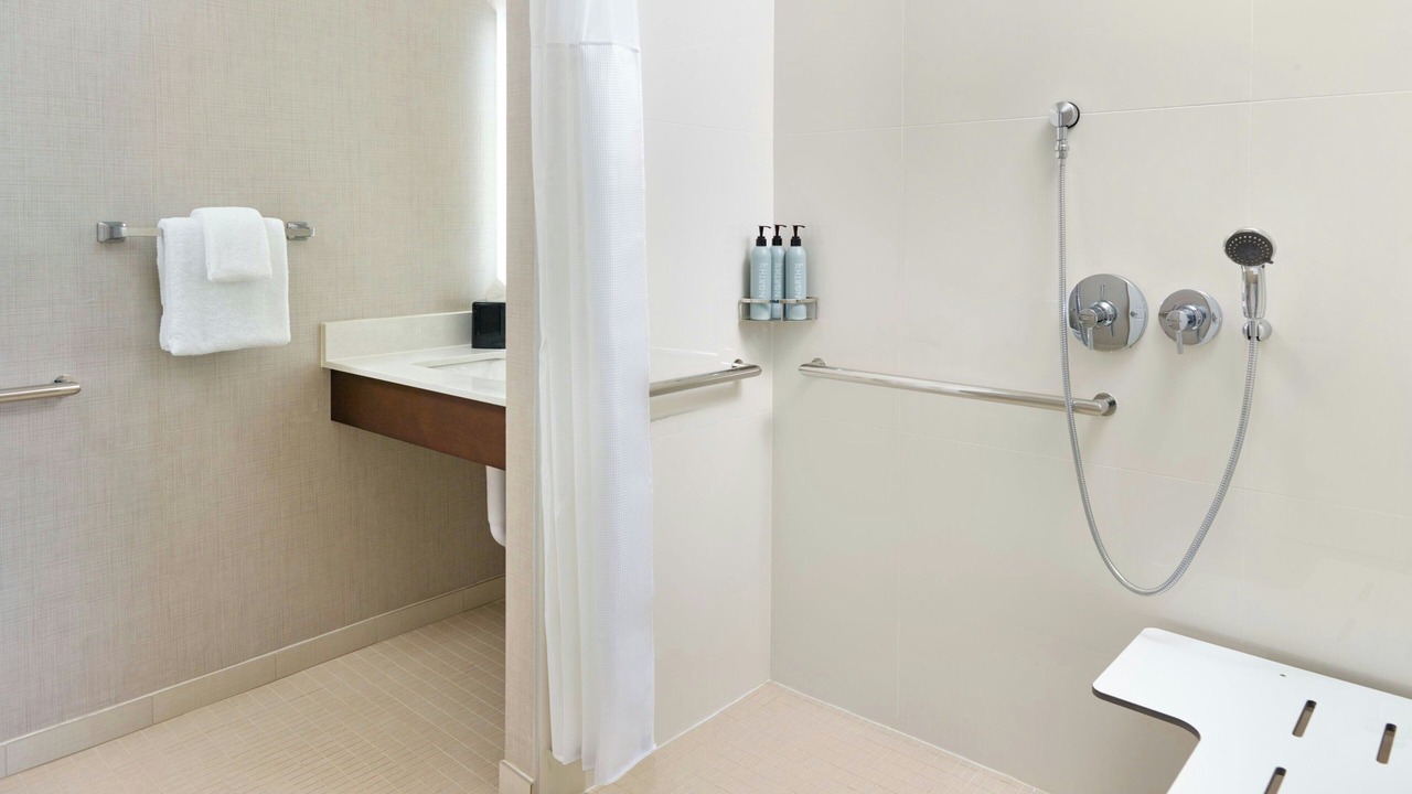 Photo of Bathroom in Hauppauge
