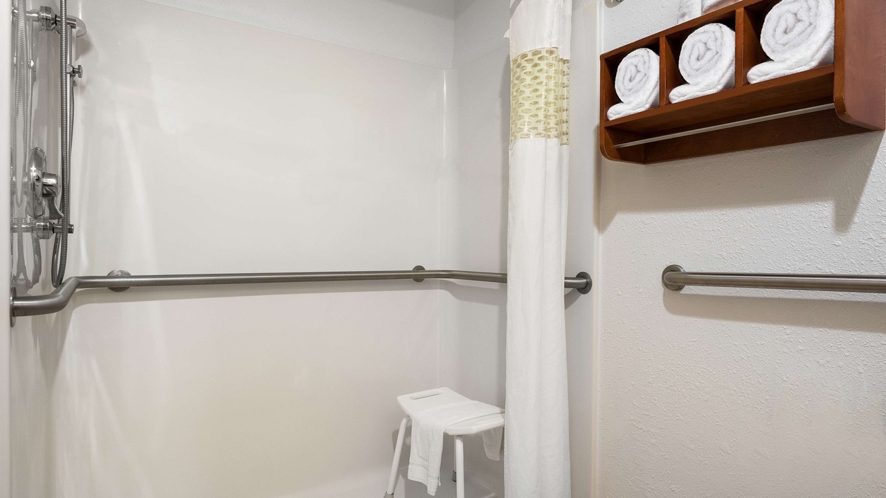 Photo of Bathroom in Fort Chiswell