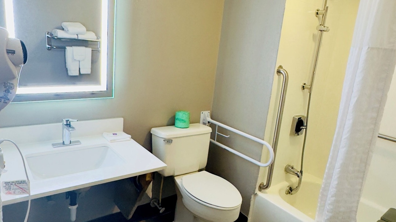 Photo of Bathroom in Blodgett Mills