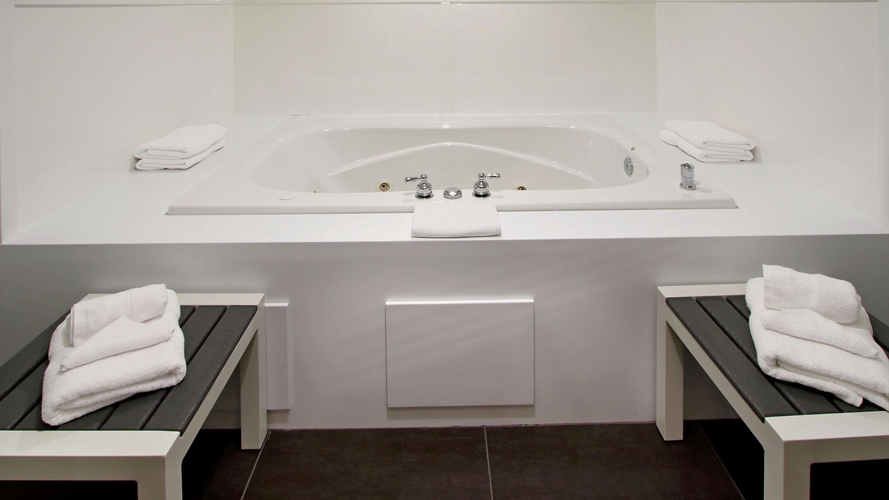 Photo of Bathroom in Fountainhead-Orchard Hills