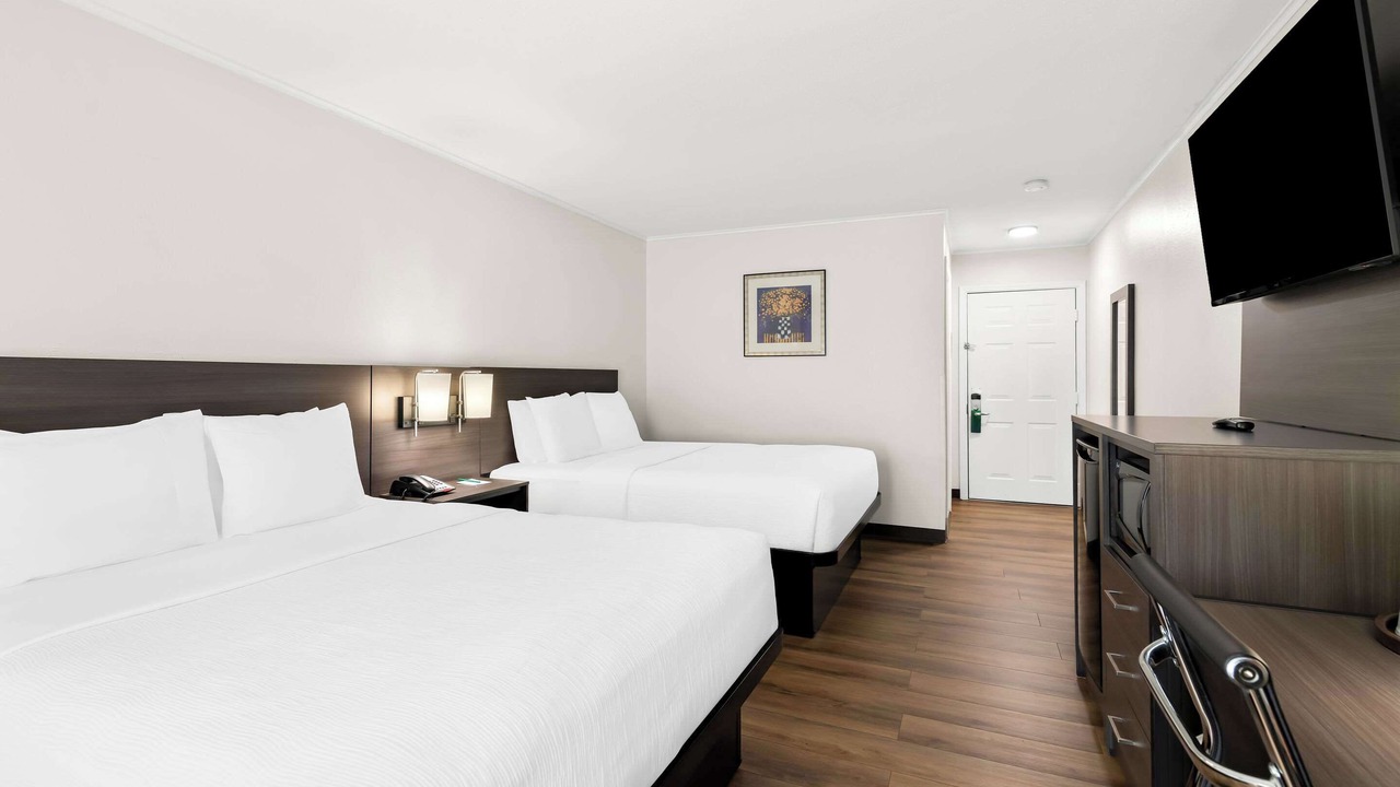 Photo of Bedroom in Merrimack