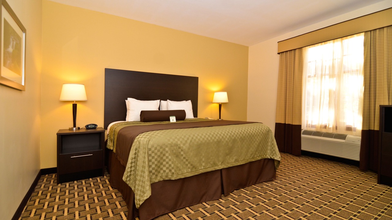 Photo of Bedroom in Red Oaks Mill