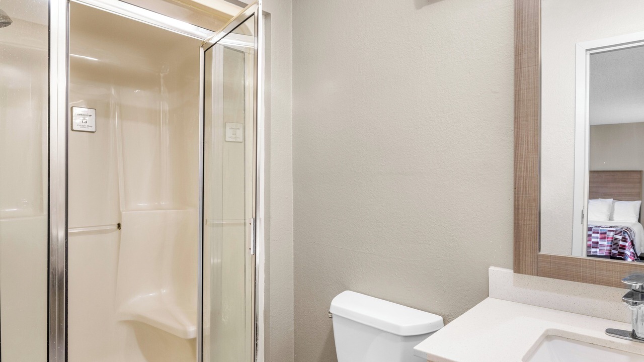Photo of Bathroom in Niagara Falls