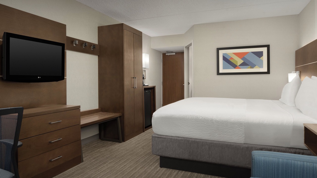 Photo of Bedroom in Lawrence