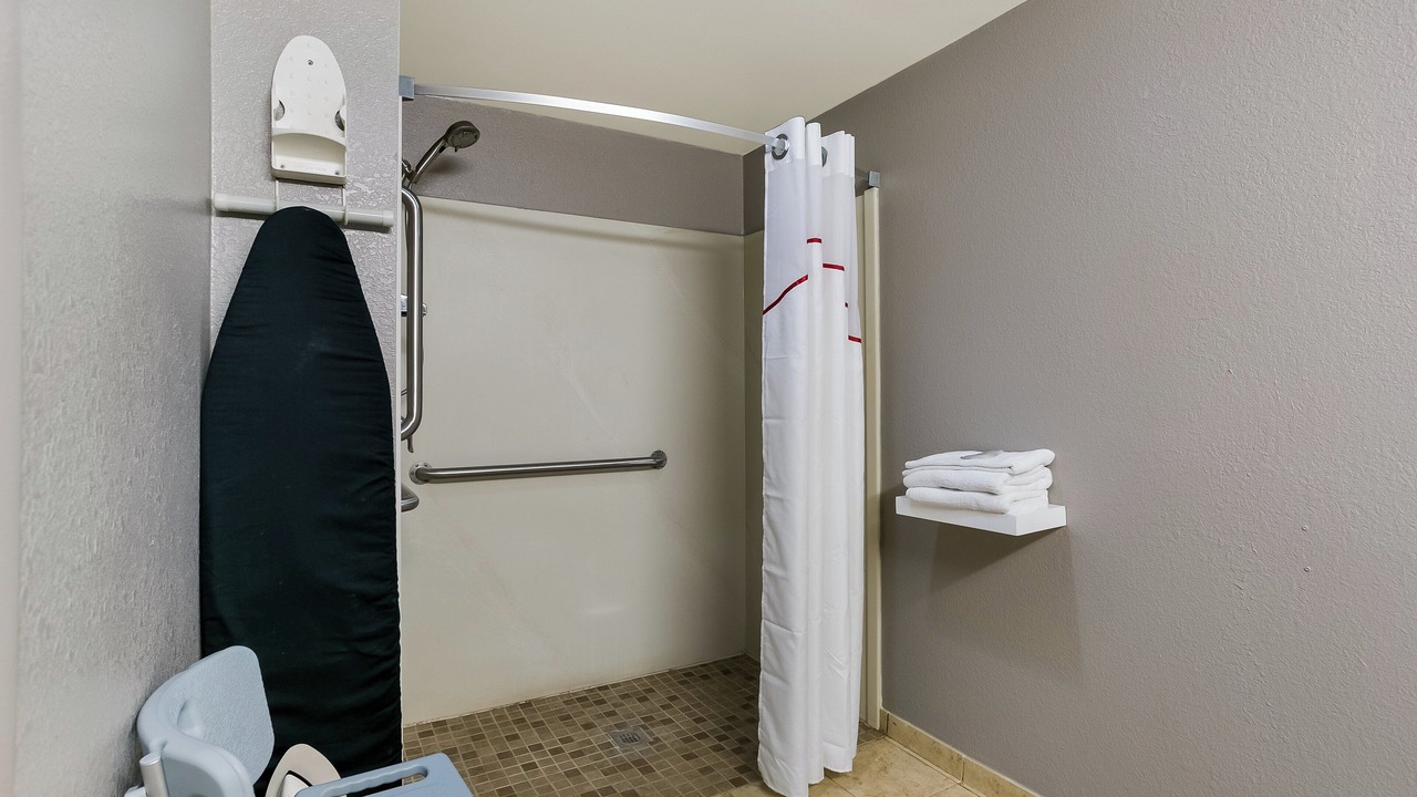 Photo of Bathroom in Woodlawn