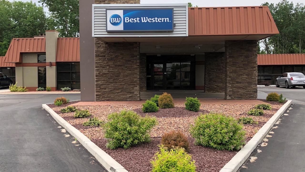 Photo of Outdoor in Utica