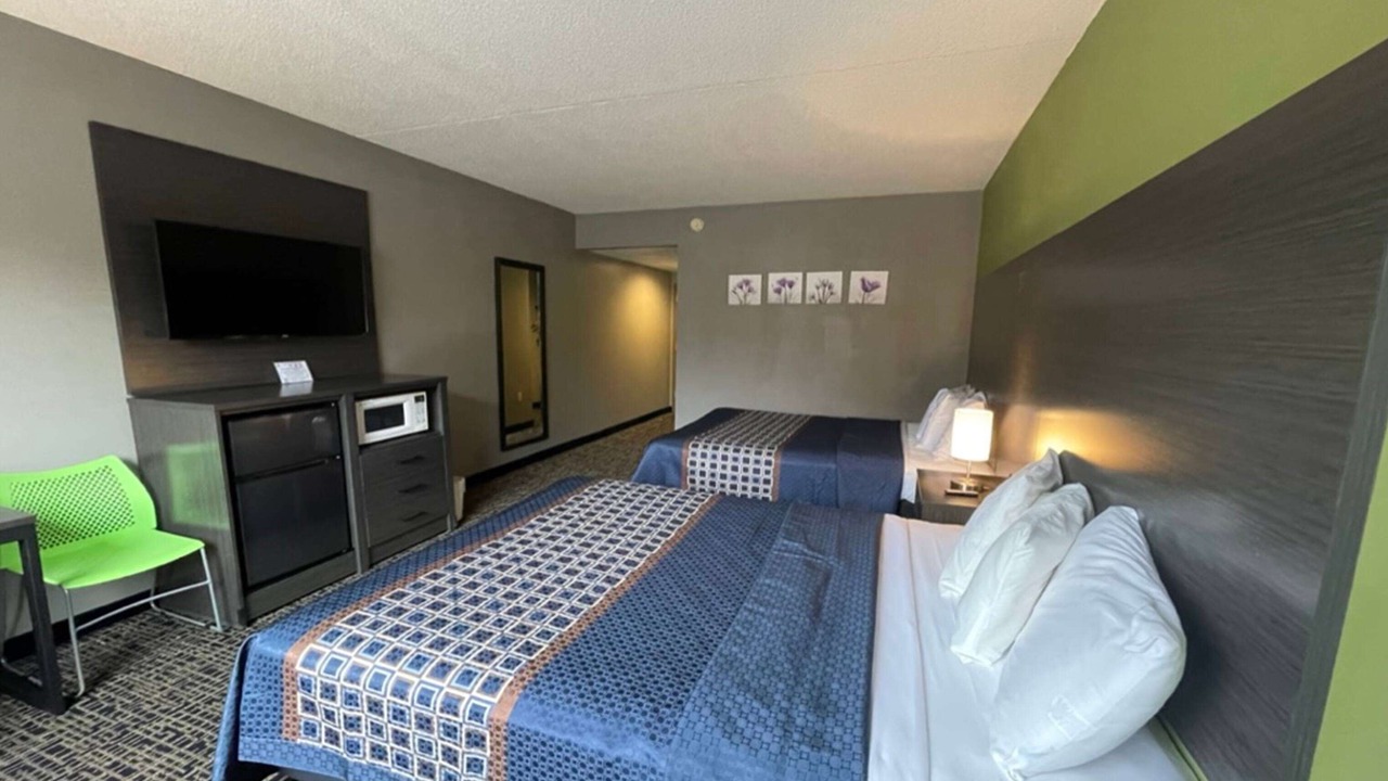 Photo of Bedroom in Lake George