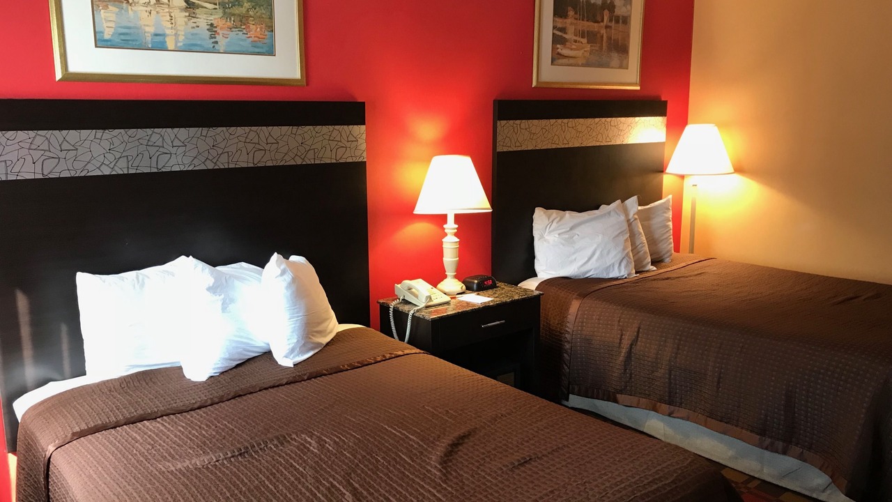 Photo of Bedroom in Newark