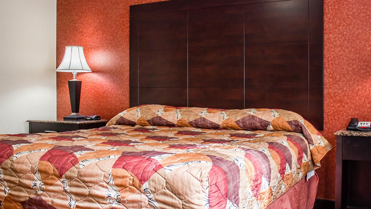 Photo of Bedroom in Ronkonkoma