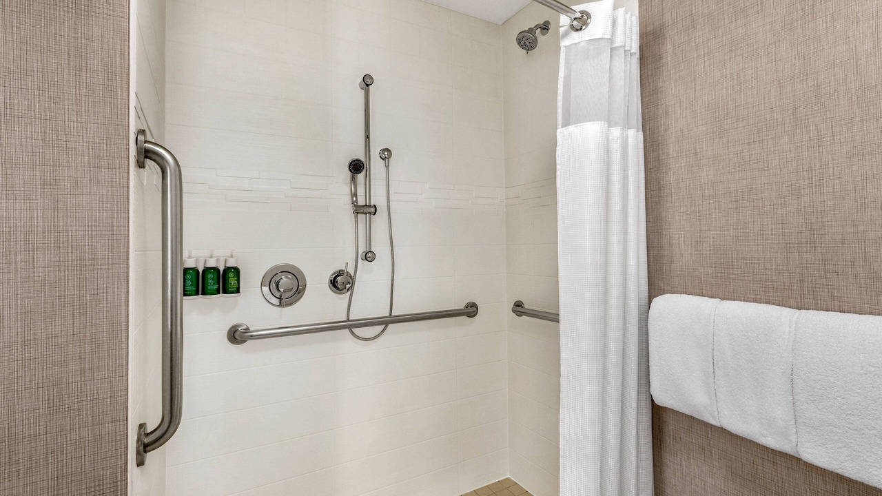 Photo of Bathroom in Willowbrook